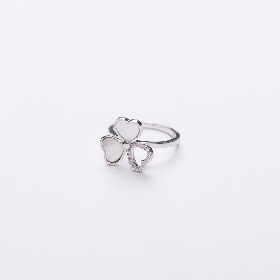 Sterling Silver Mother Of Pearl Clover Ring