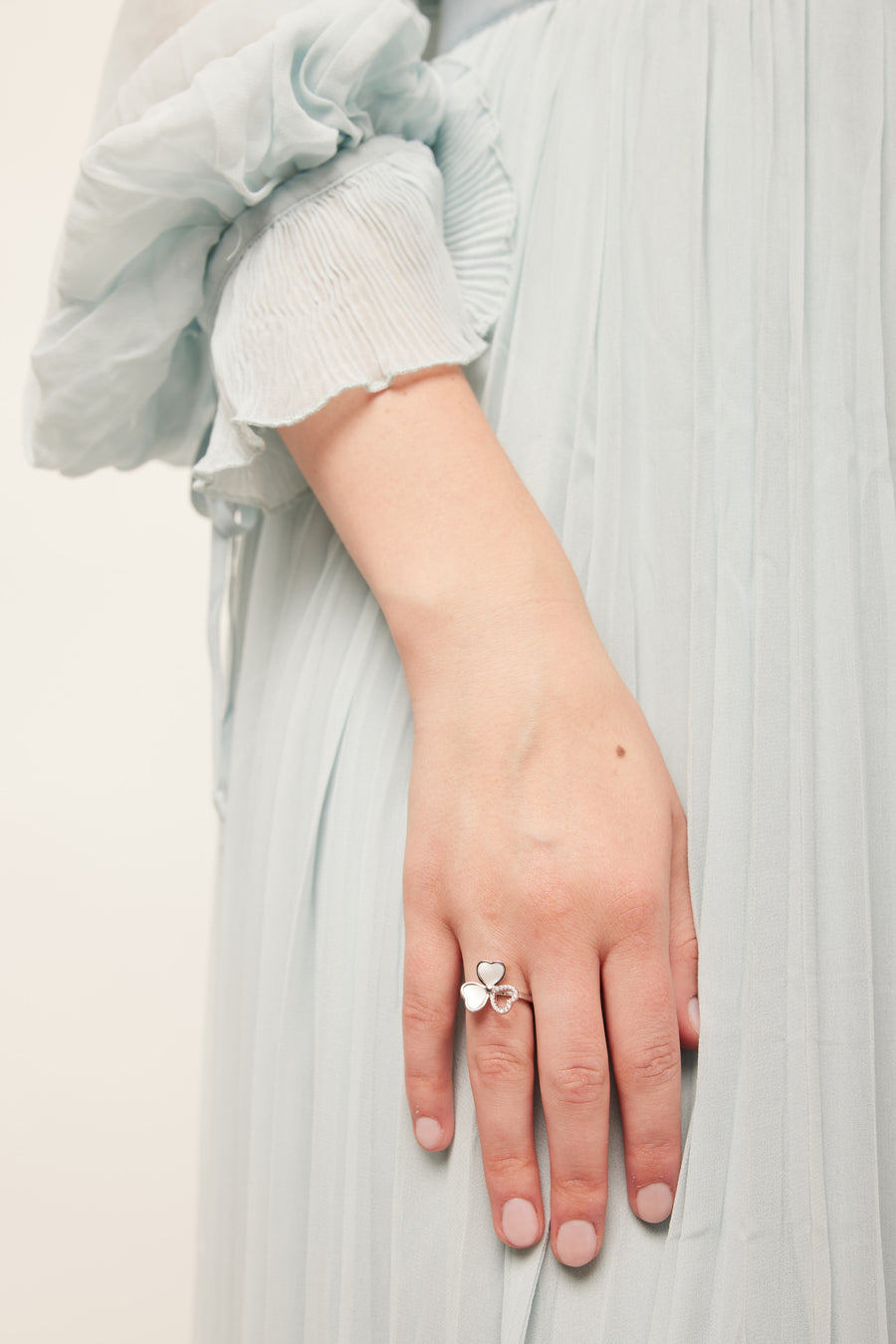 Sterling Silver Mother Of Pearl Clover Ring